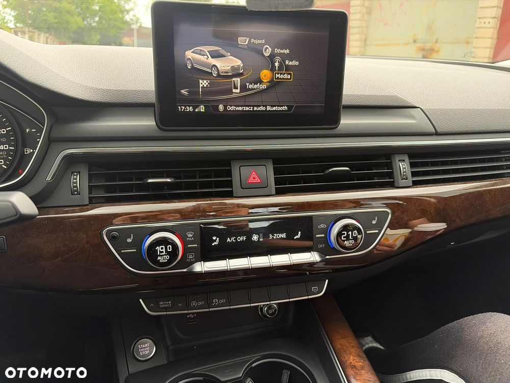 Audi A4 Limousine 2.0 TFSI ultra S tronic design - 24