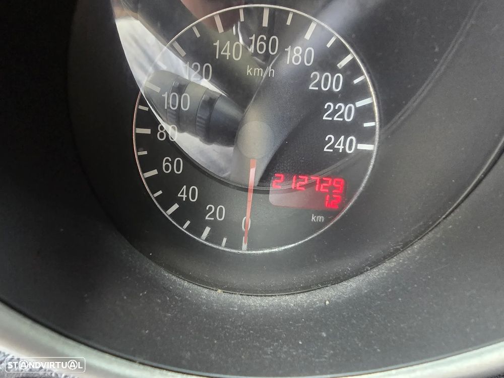 Alfa Romeo 147 1.9 JTD Plus - 34