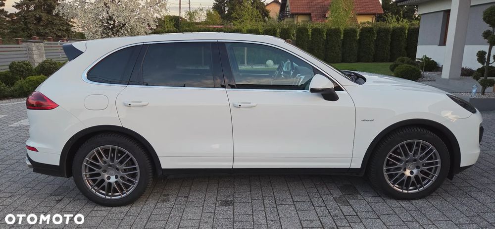 Porsche Cayenne Diesel Platinum Edition - 10