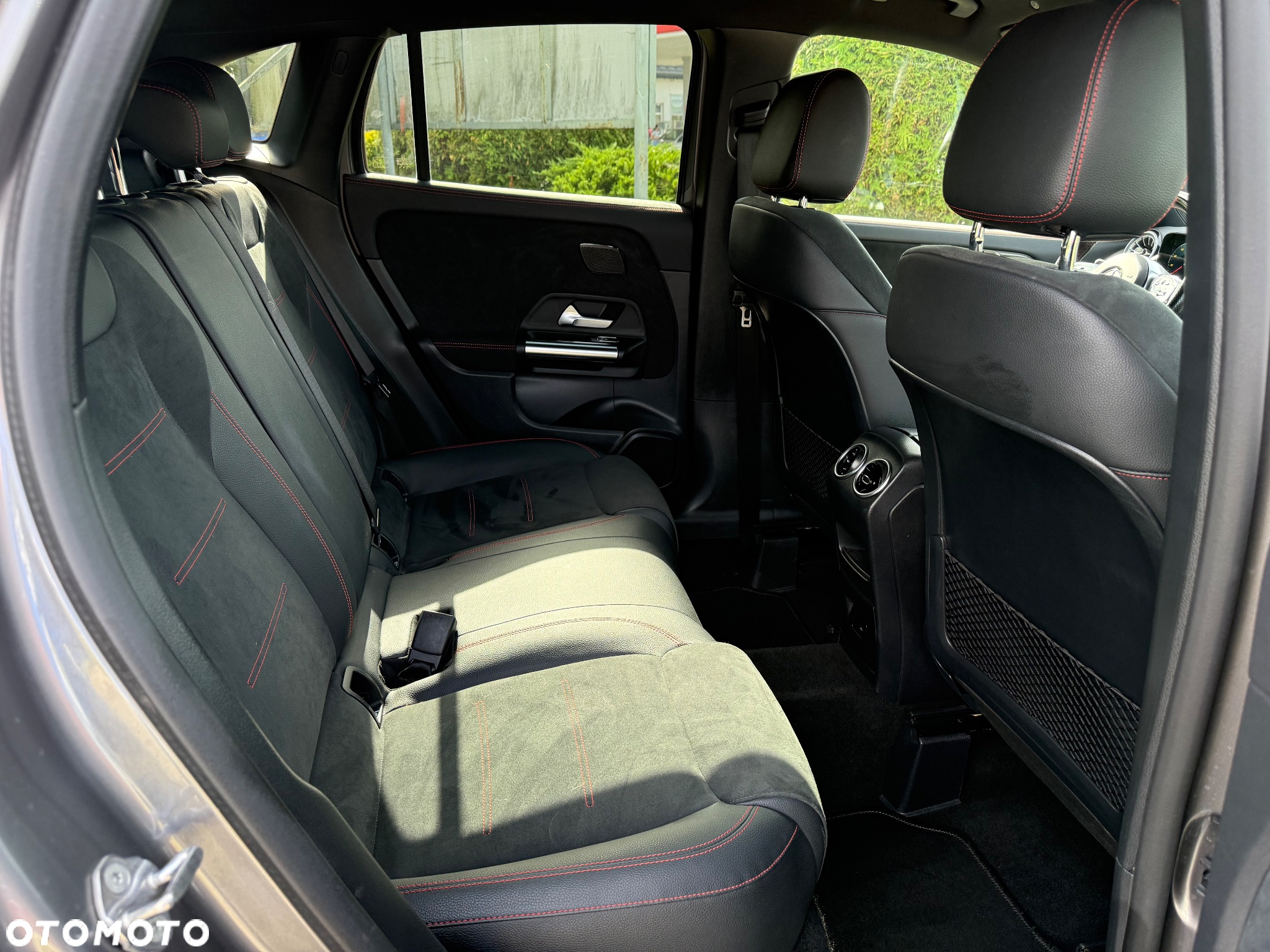 Mercedes-Benz GLA 200 d AMG Line - 10