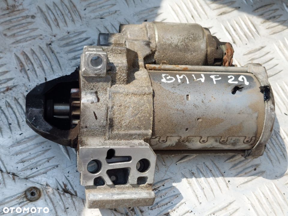 Rozrusznik BMW F21 8571905 - 2