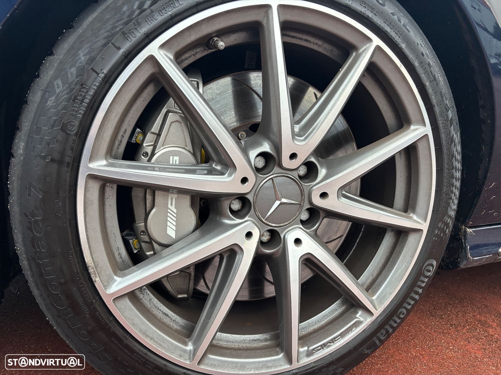 Mercedes-Benz A 45 AMG 4Matic Speedshift 7G-DCT - 4