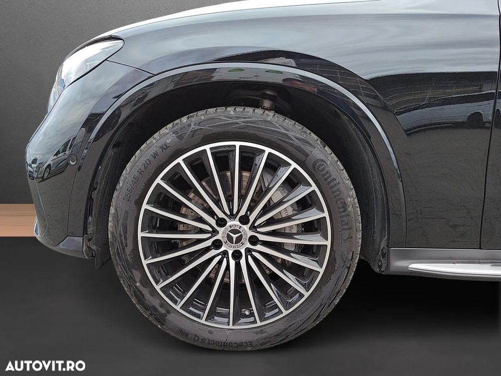 Mercedes-Benz GLC 300 4Matic 9G-TRONIC AMG Line Advanced - 22