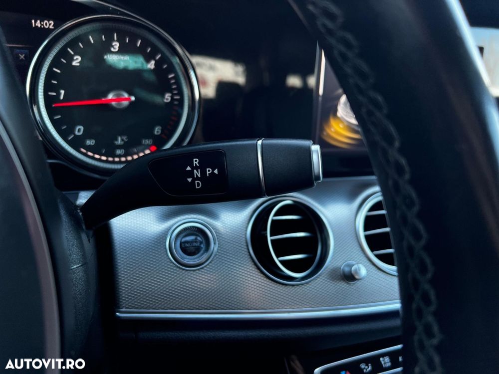 Mercedes-Benz E - 22