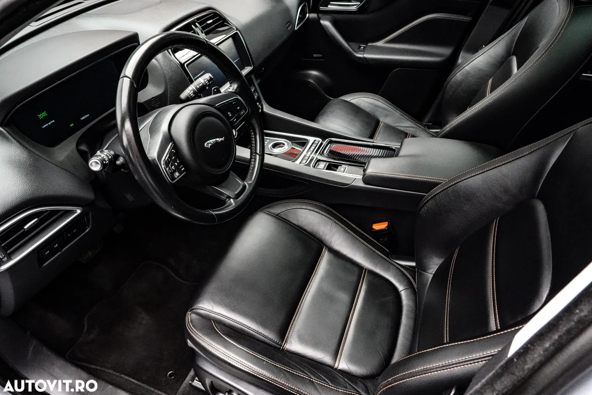 Jaguar F-Pace 20d AWD Prestige - 12