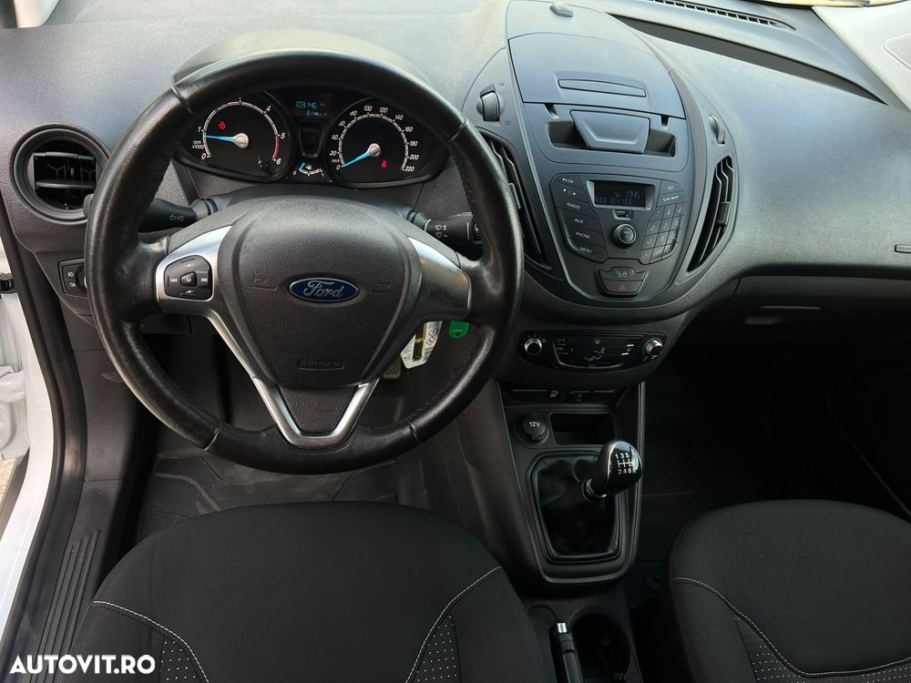 Ford Courier - 14