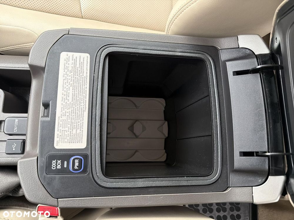 Toyota Land Cruiser - 17