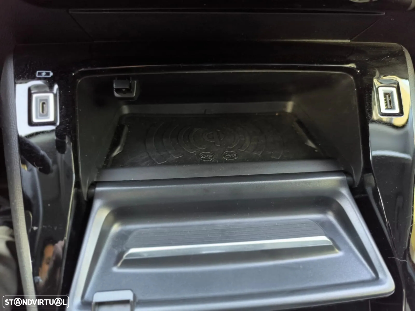 Peugeot e-2008 50 kWh Allure Pack - 15