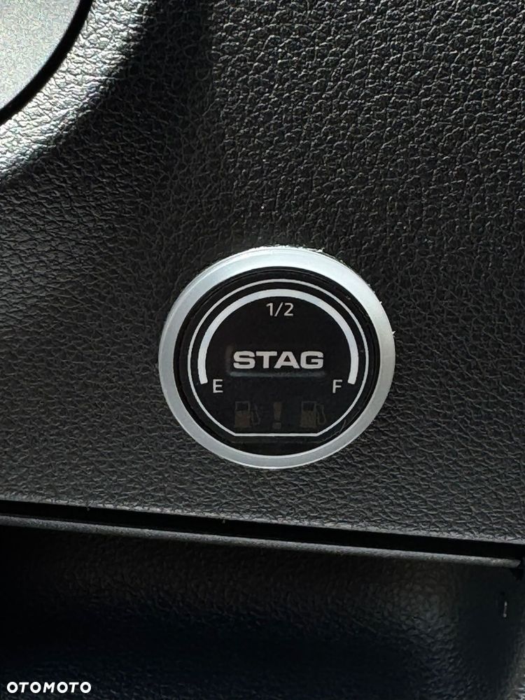 Skoda Octavia 1.5 TSI ACT DSG Ambition - 17