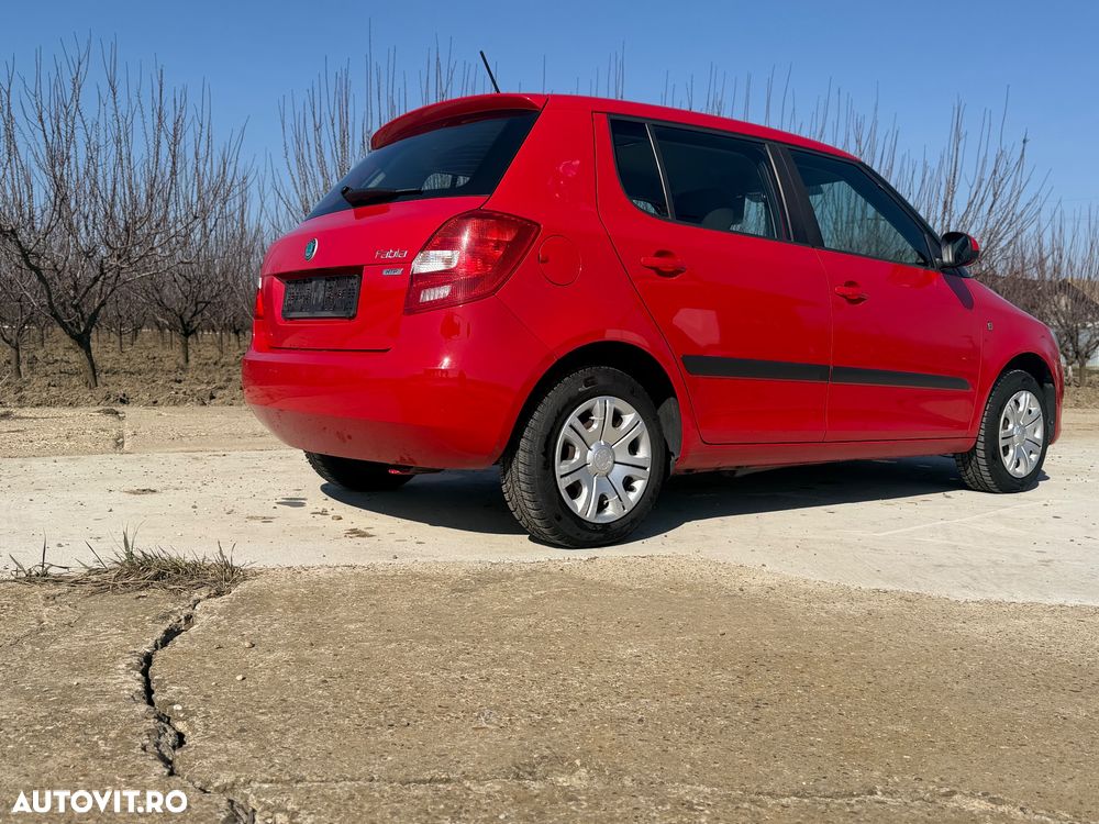 Skoda Fabia 1.2 HTP Elegance - 5