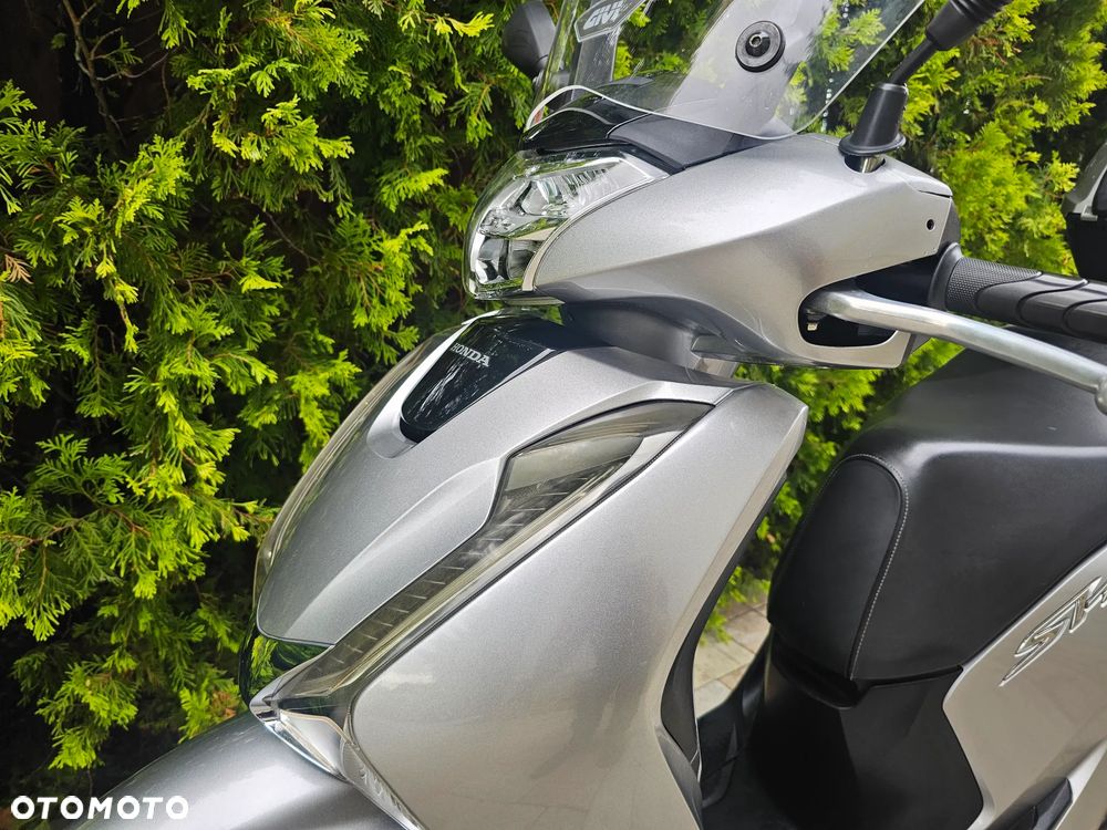 Honda SH - 18