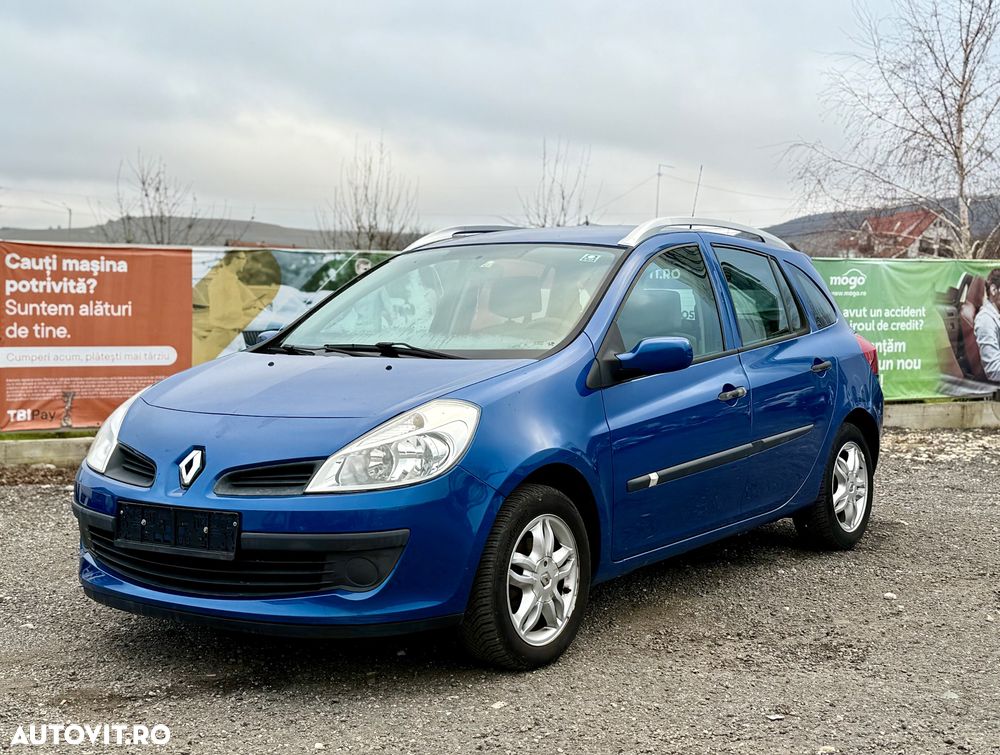 Renault Clio - 1