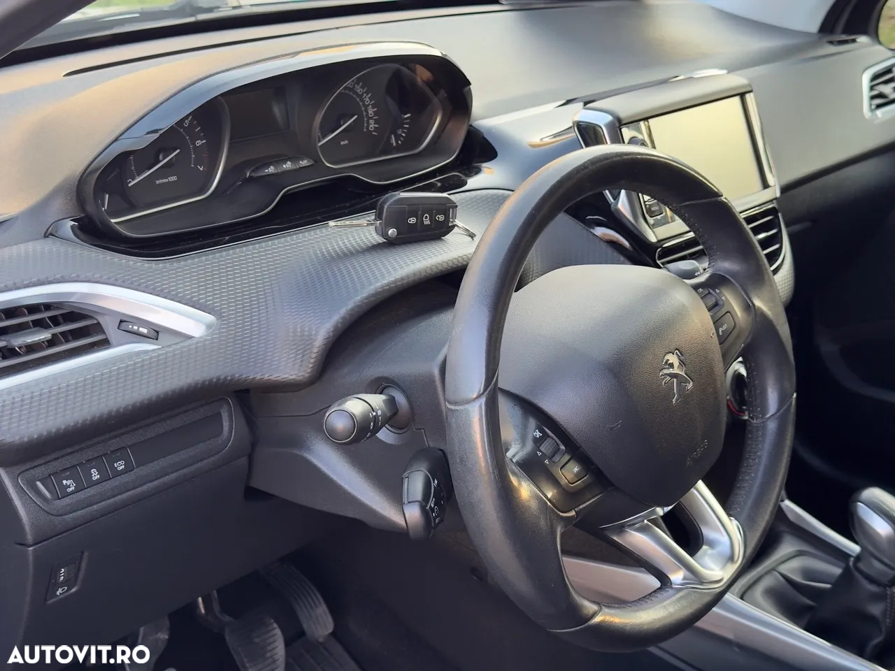 Peugeot 2008 PureTech 110 Style - 9