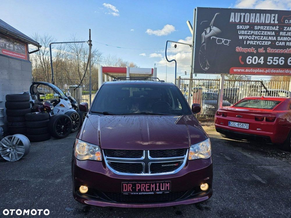 Dodge Grand Caravan - 2