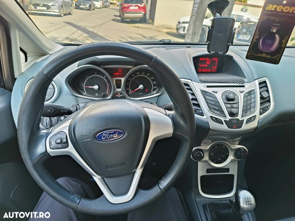 Ford Fiesta 1.4 TDCI Titanium - 4