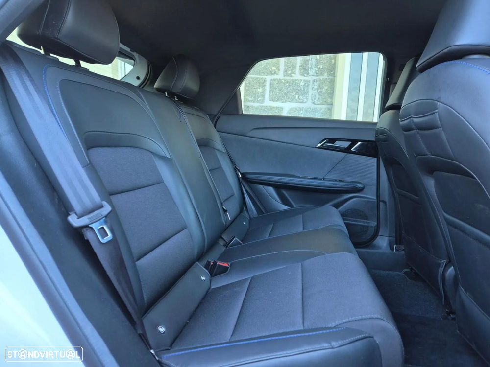 MG MG4 64 kWh Luxury - 10