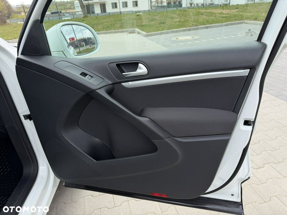 Volkswagen Tiguan 2.0 TDI DPF 4Motion DSG Trend & Fun - 34