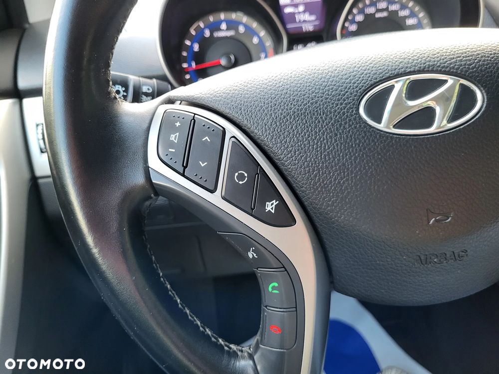 Hyundai i30 1.6 GDI BlueDrive Go - 17