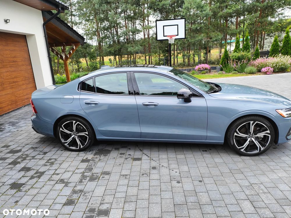 Volvo S60 B5 B AWD Plus Dark - 5