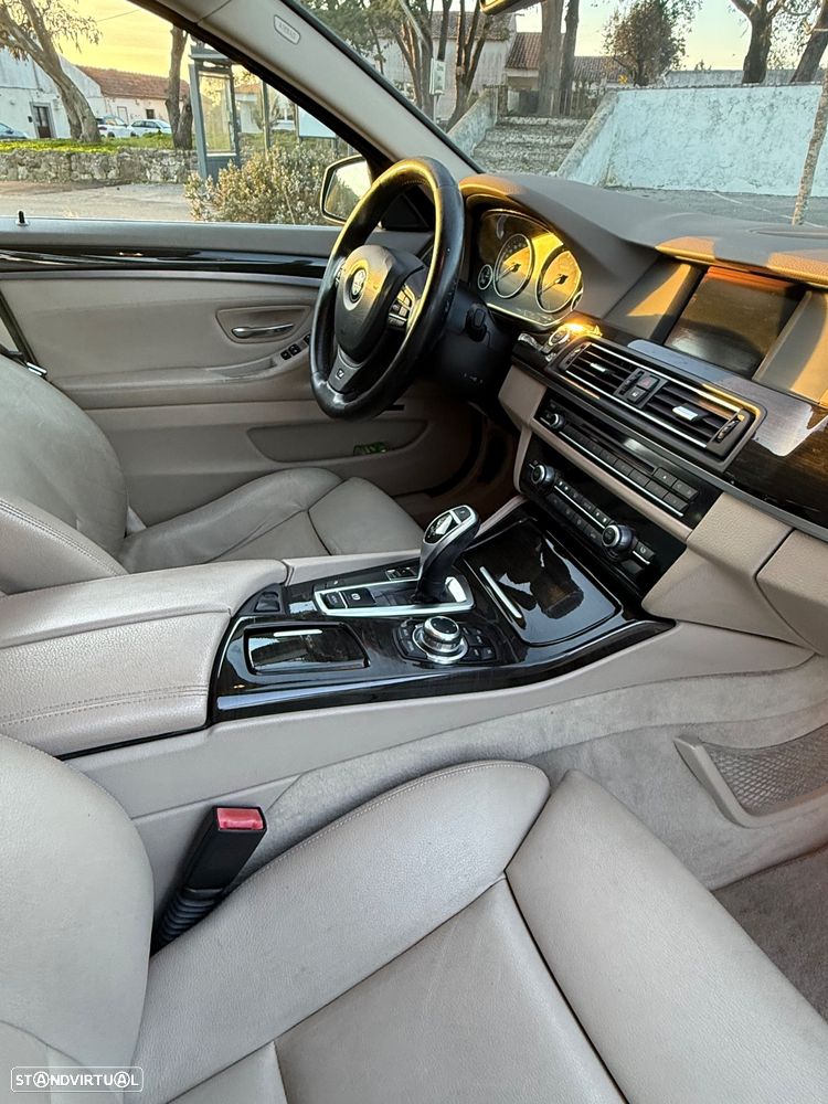 BMW 525 d Auto - 10