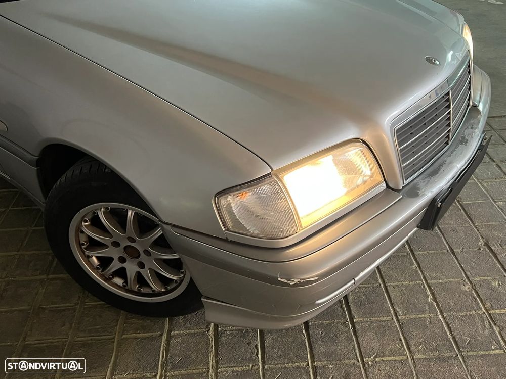 Mercedes-Benz C 220 D - 20