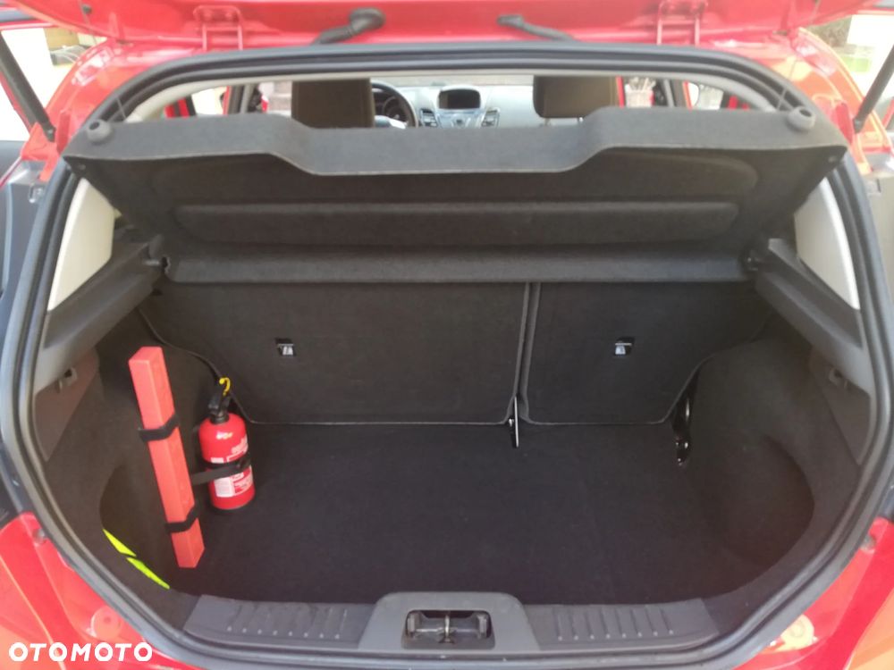 Ford Fiesta 1.0 EcoBoost STart-Stop Titanium - 14