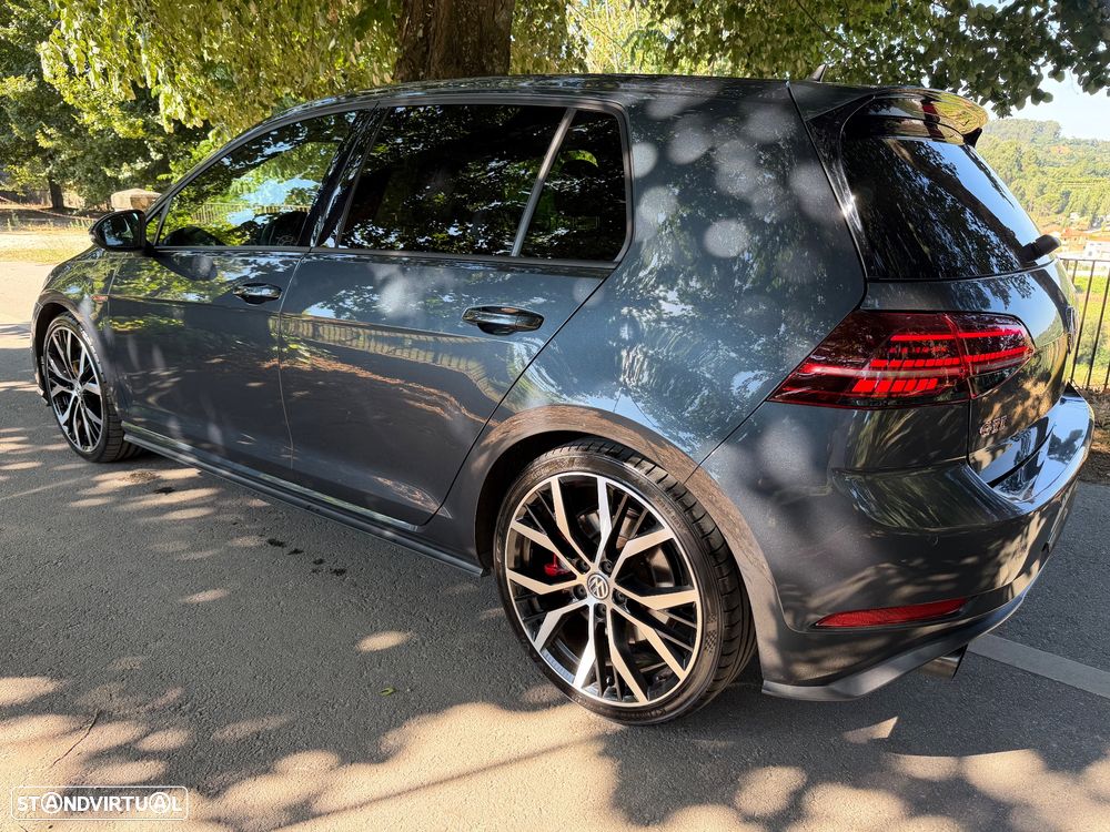 VW Golf - 14