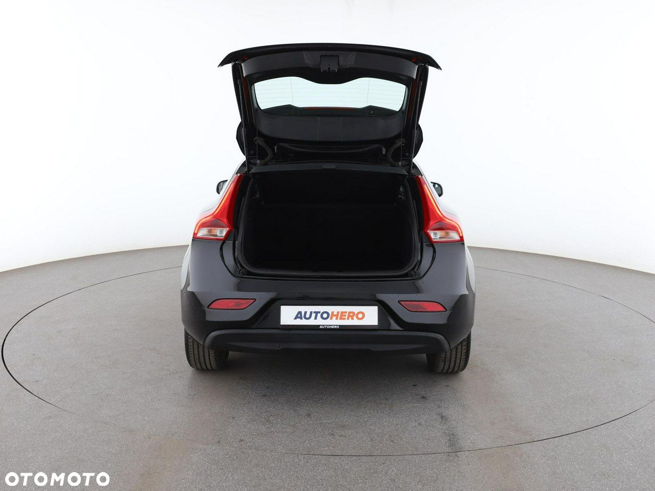 Volvo V40 D2 Summum - 19