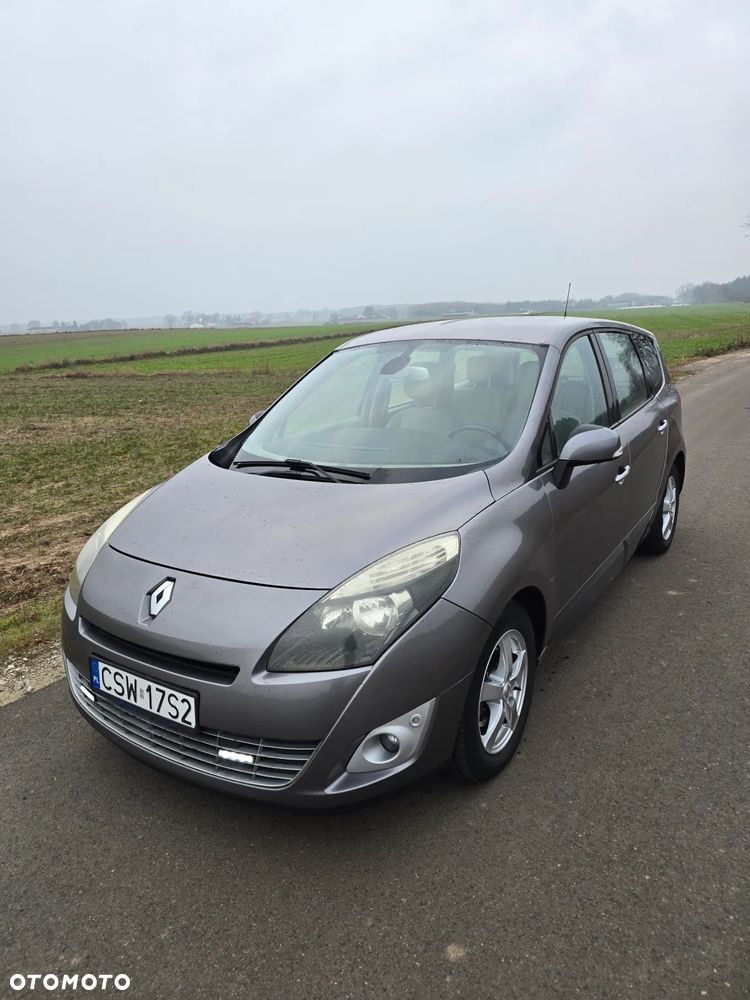 Renault Scenic - 1