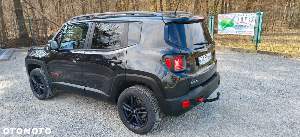 Jeep Renegade 2.0 MultiJet Active Drive Low Automatik Trailhawk - 3