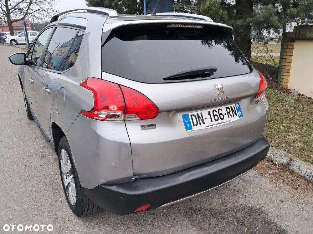Peugeot 2008 - 10