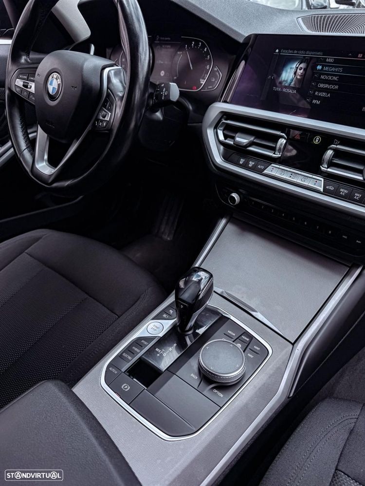 BMW 330 e Line Sport Auto - 6
