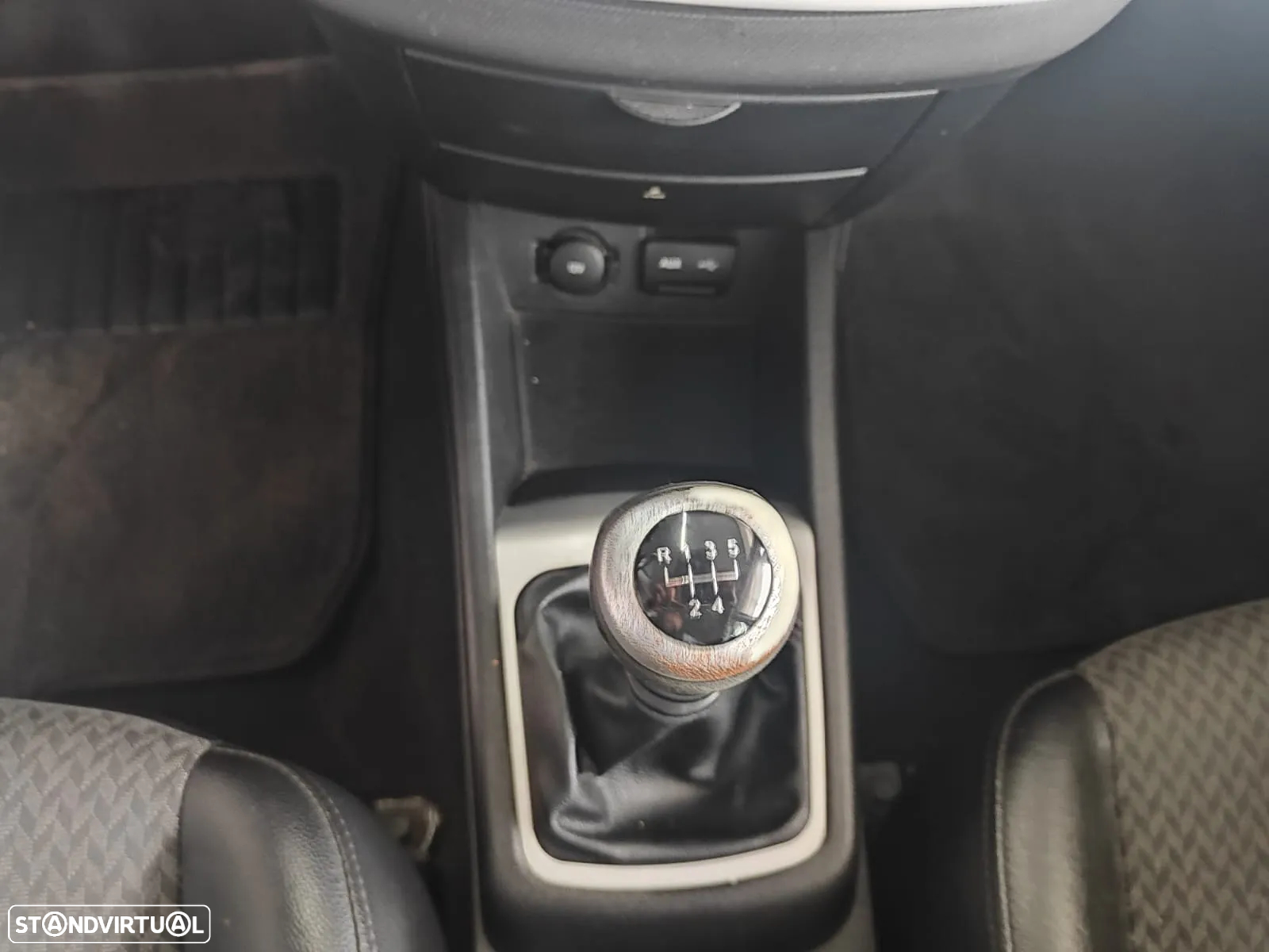 Kia Ceed SW 1.6 CRDi LX - 32