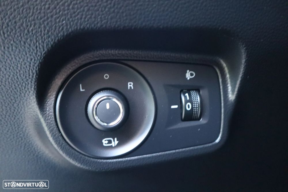 MG MG4 64 kWh Luxury - 16