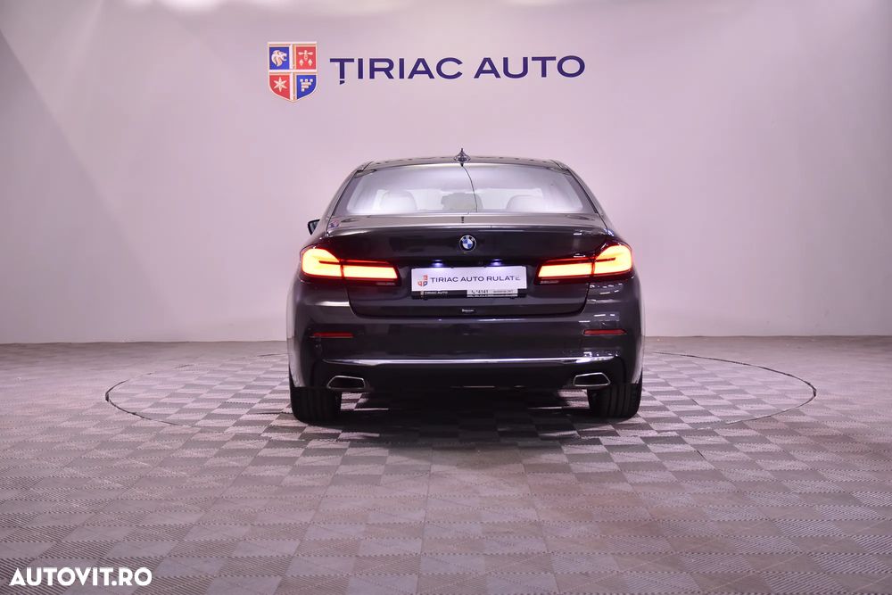 BMW Seria 5 520i Aut. - 4