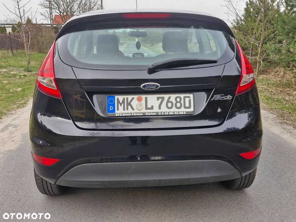 Ford Fiesta 1.25 Titanium EU5 - 6