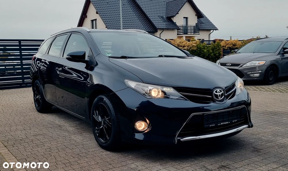 Toyota Auris 1.6 Valvematic Comfort - 10