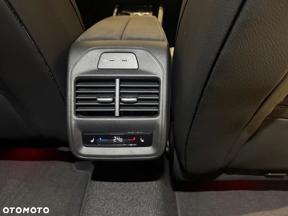 Skoda Superb 2.0 TSI Sportline DSG - 26