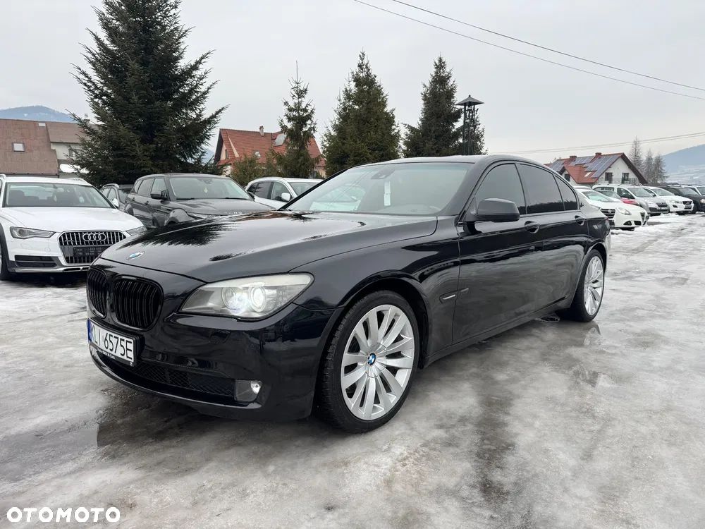 BMW Seria 7 - 32