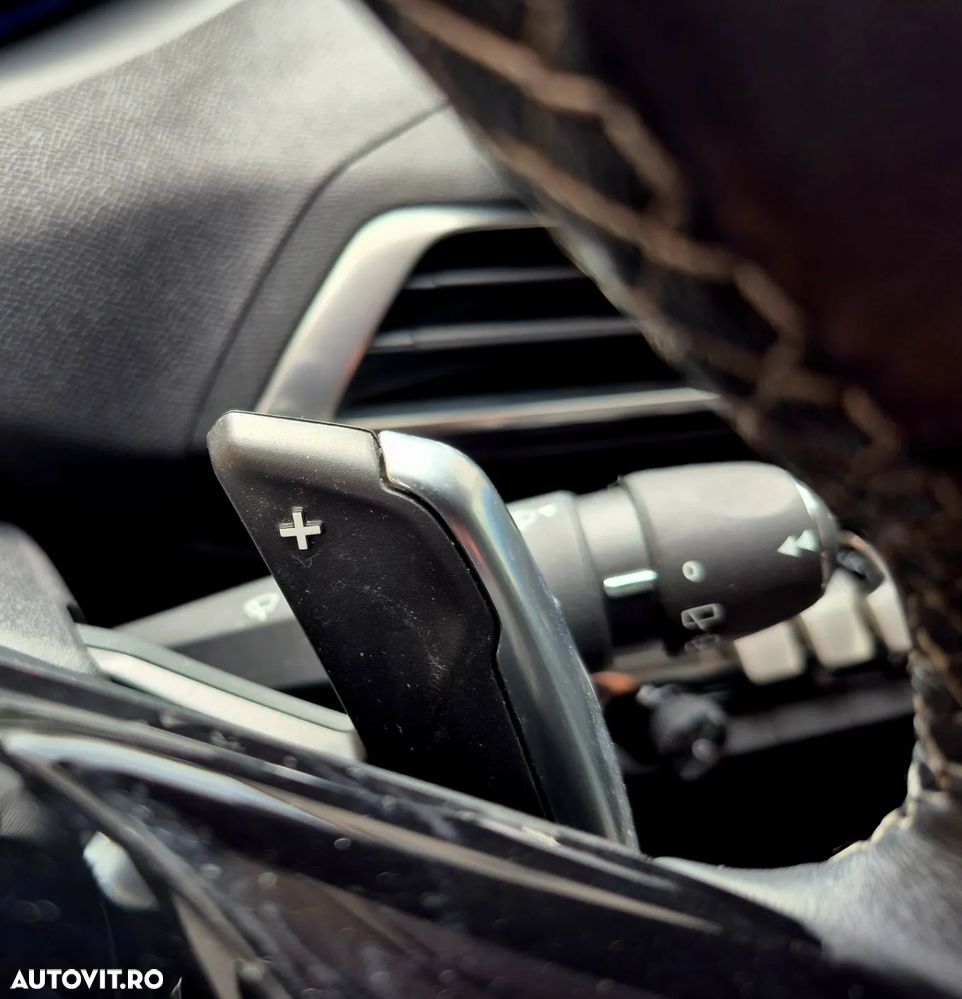 Peugeot 3008 PHEV 180 EAT8 Allure Pack - 20
