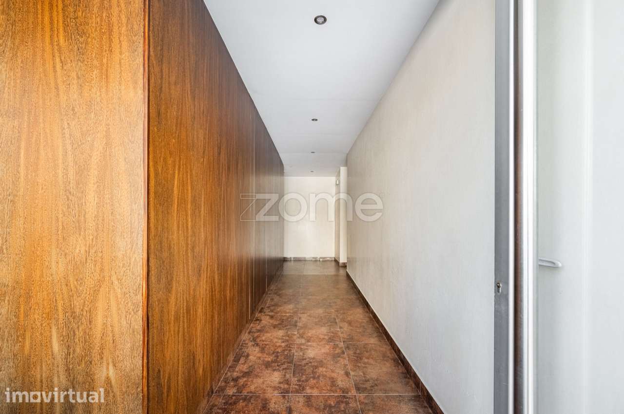 T4 Duplex com Garagem Fechada para 2 Carros, em Meadela - Grande imagem: 3/31
