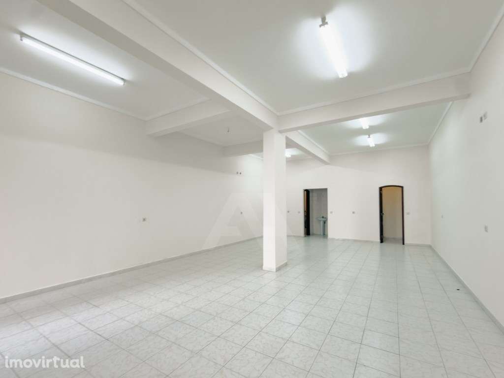 Loja Remodelada no Cacém - Grande imagem: 2/18