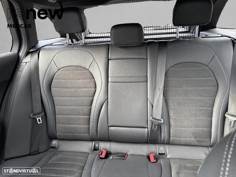 Mercedes-Benz C 300 de AMG Line - 13