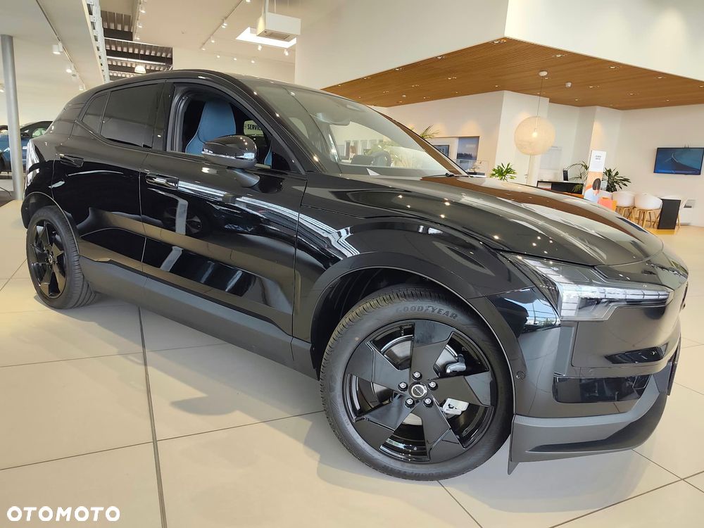 Volvo EX30 69kWh Single Motor Long Range Plus Black Edition - 1