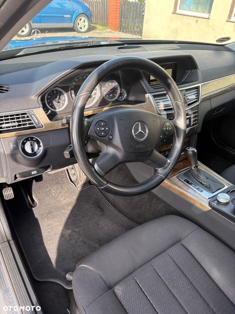 Mercedes-Benz Klasa E - 6