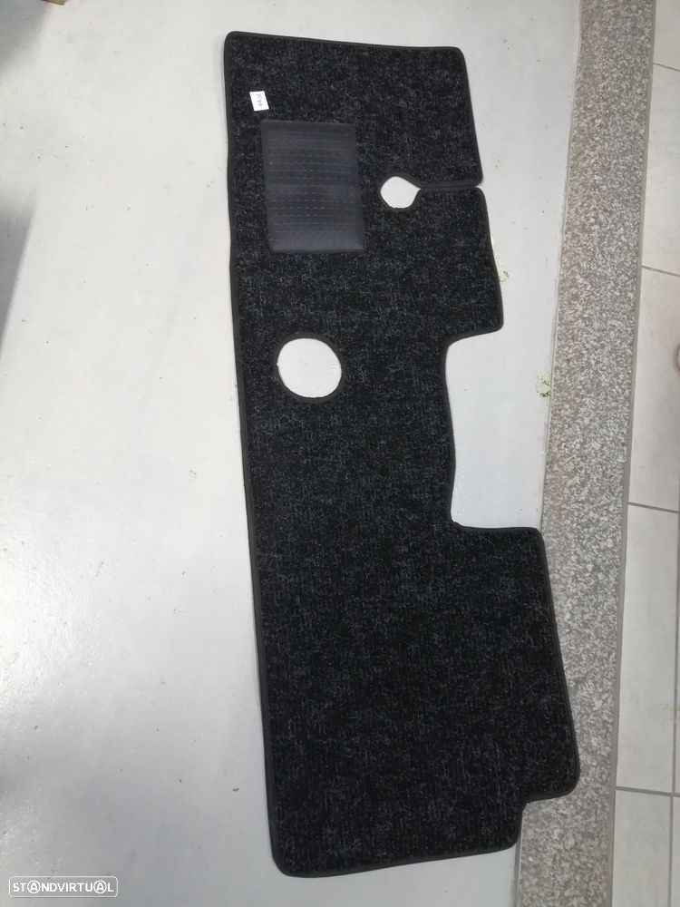 Tapete da cabine Nissan Cabstar F22 - 1