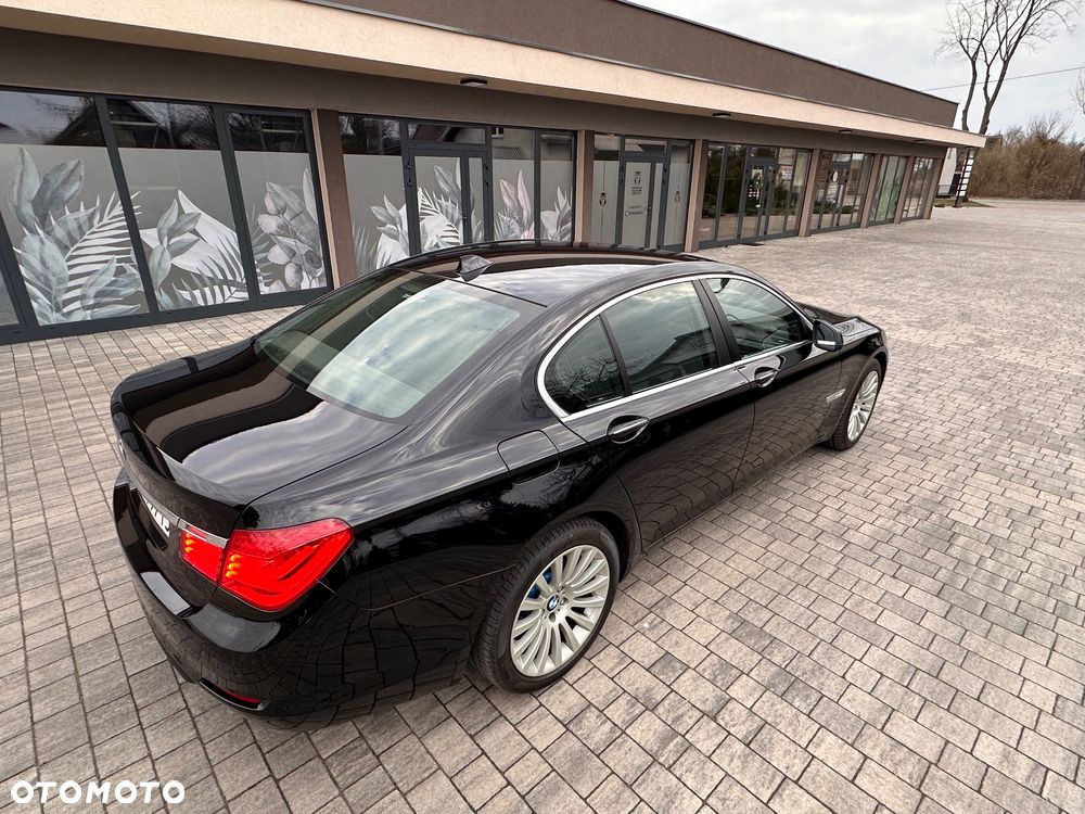 BMW Seria 7 730d - 17