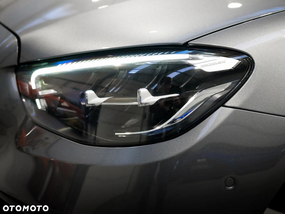 Mercedes-Benz Klasa E 300 de Avantgarde - 5