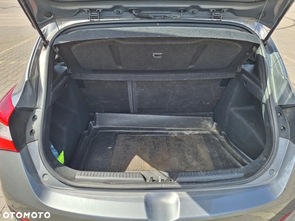 Hyundai i30 1.4 Classic - 10