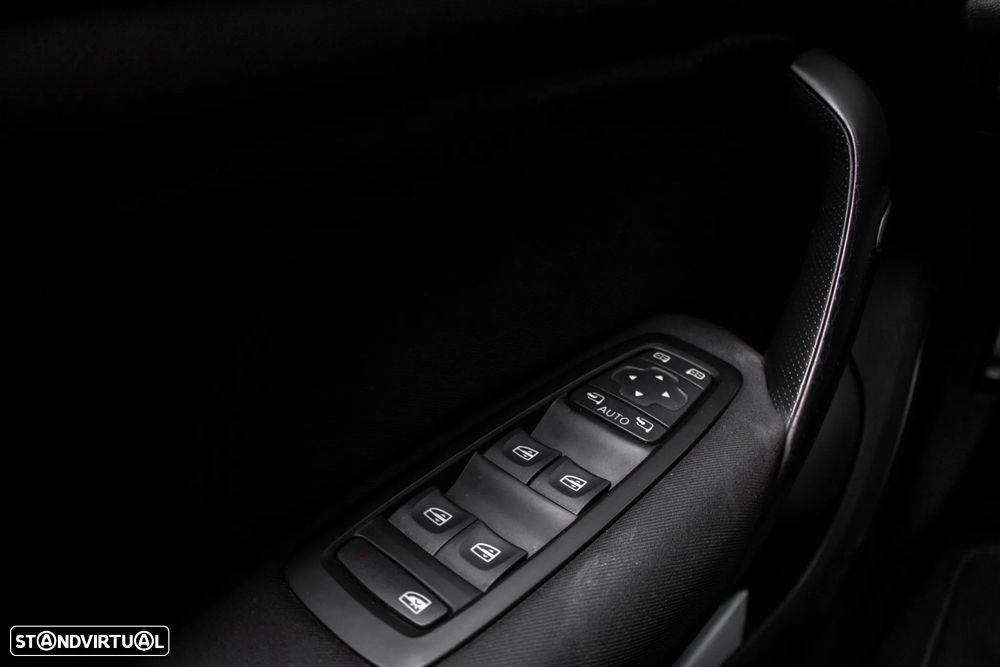 Renault Mégane Sport Tourer ENERGY dCi 110 EDC INTENS - 18
